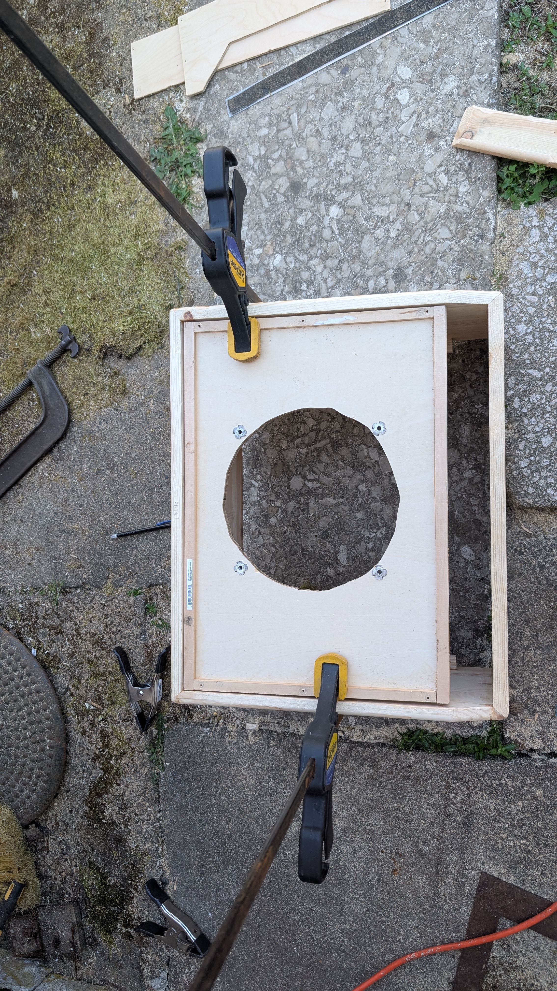 mounting_holes1